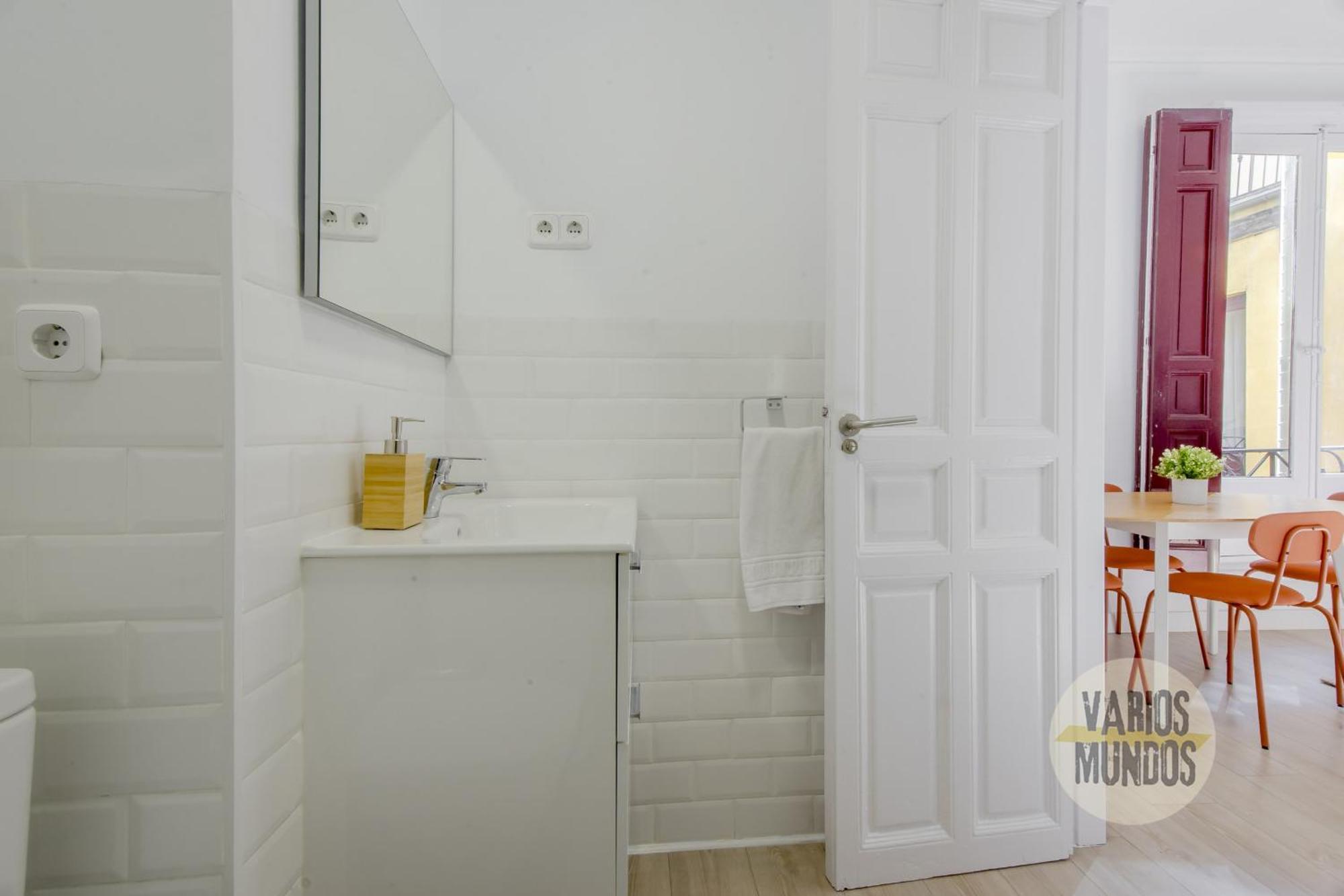 Elegant Apt Para 4Pax En Las Letras-Cortes マドリード エクステリア 写真